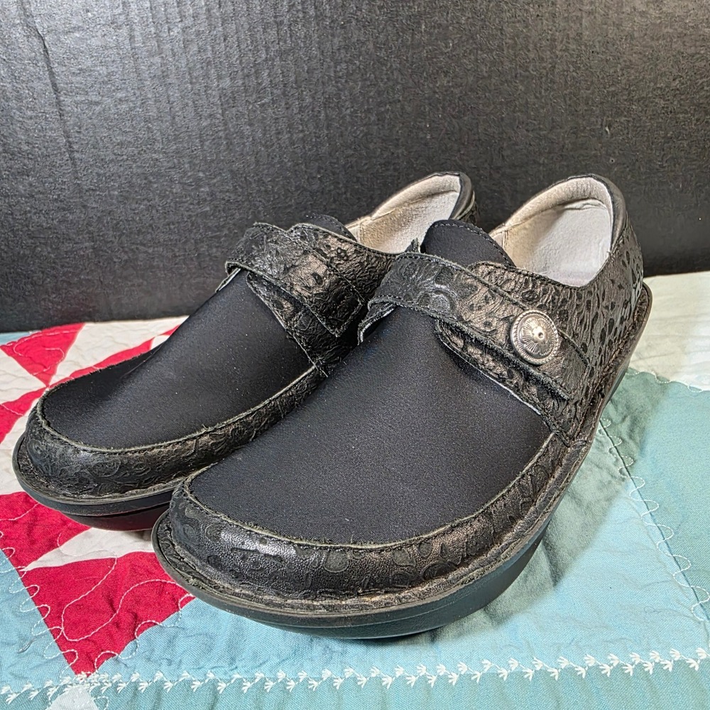 Alegria Dayna Professional Clogs Women 40 9-9.5 Black Floral Embossed Leather - Picture 1 of 10